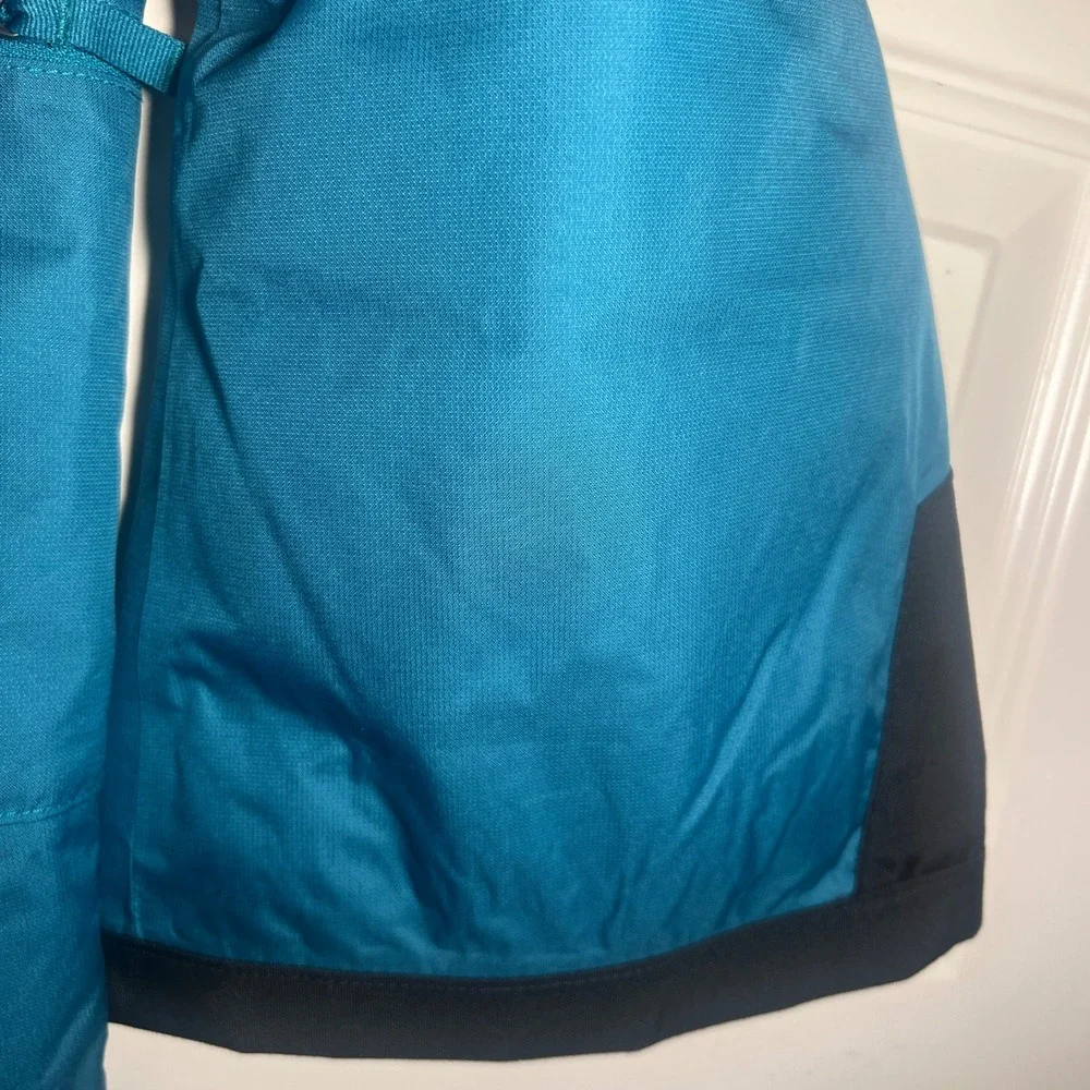 The North Face Freedom Insulated Snow Pants in Harbor Blue, Girls Size 10 Medium